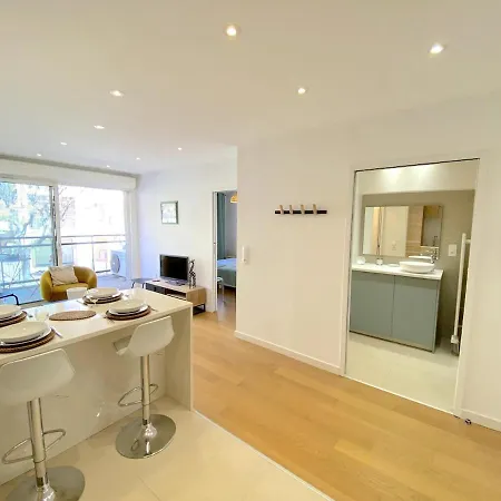 T2 Neuf Centre Avec Garage Apartment